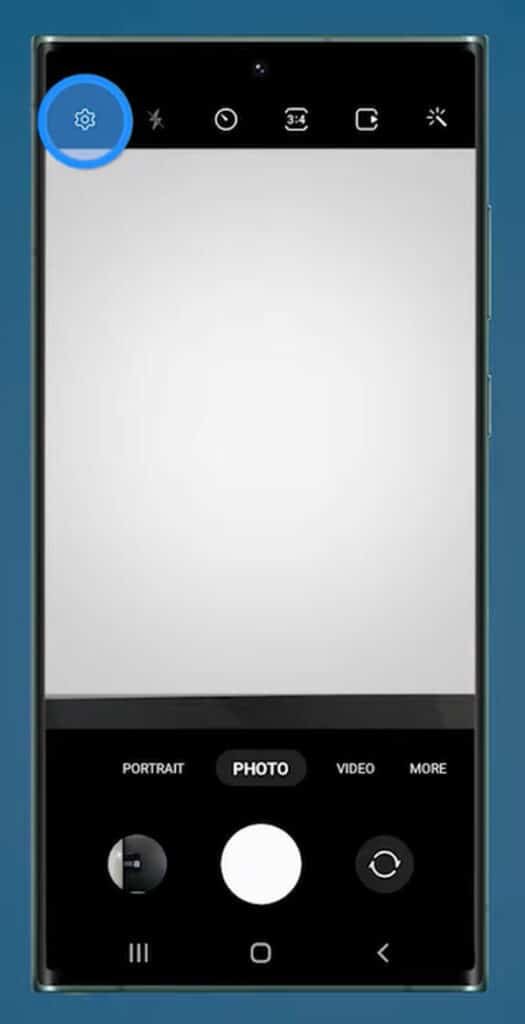 camera settings icon in camera app in samsung phone